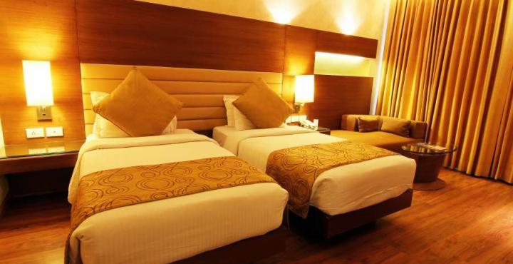 Indus Biznotel Nuova Delhi Esterno foto
