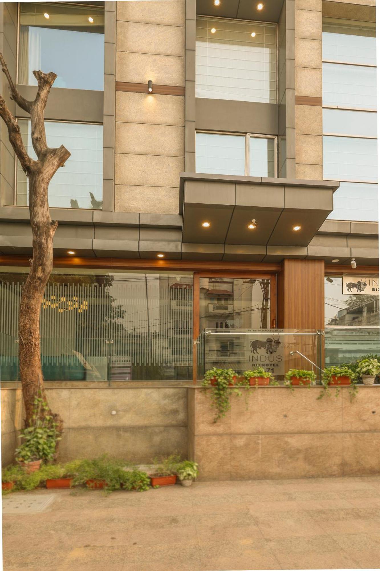 Indus Biznotel Nuova Delhi Esterno foto