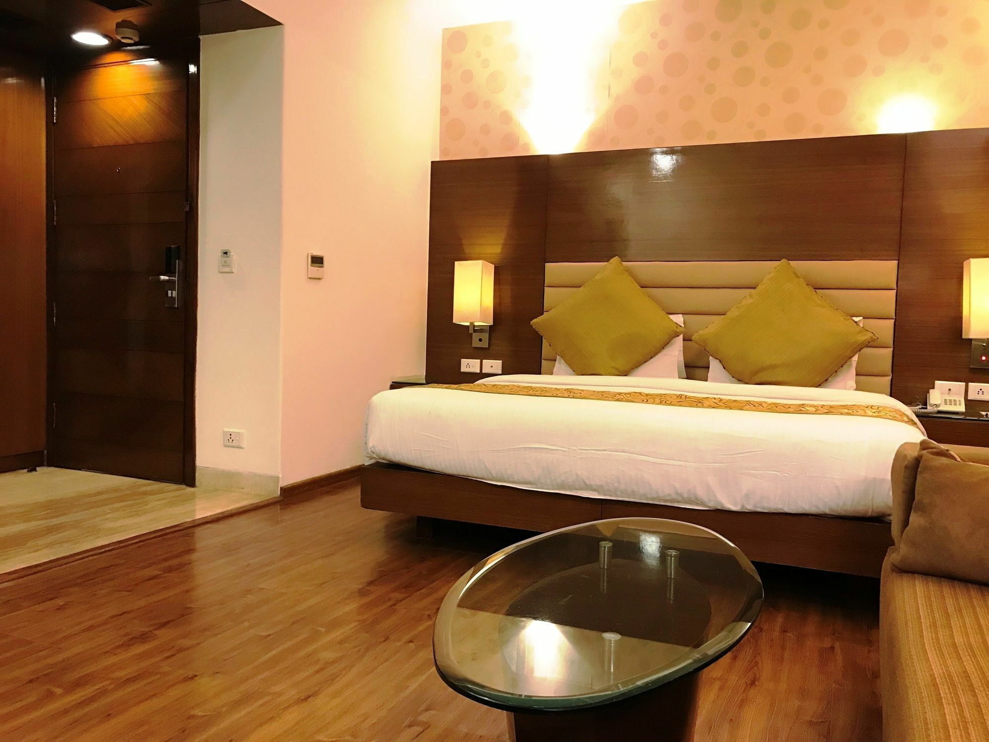 Indus Biznotel Nuova Delhi Esterno foto