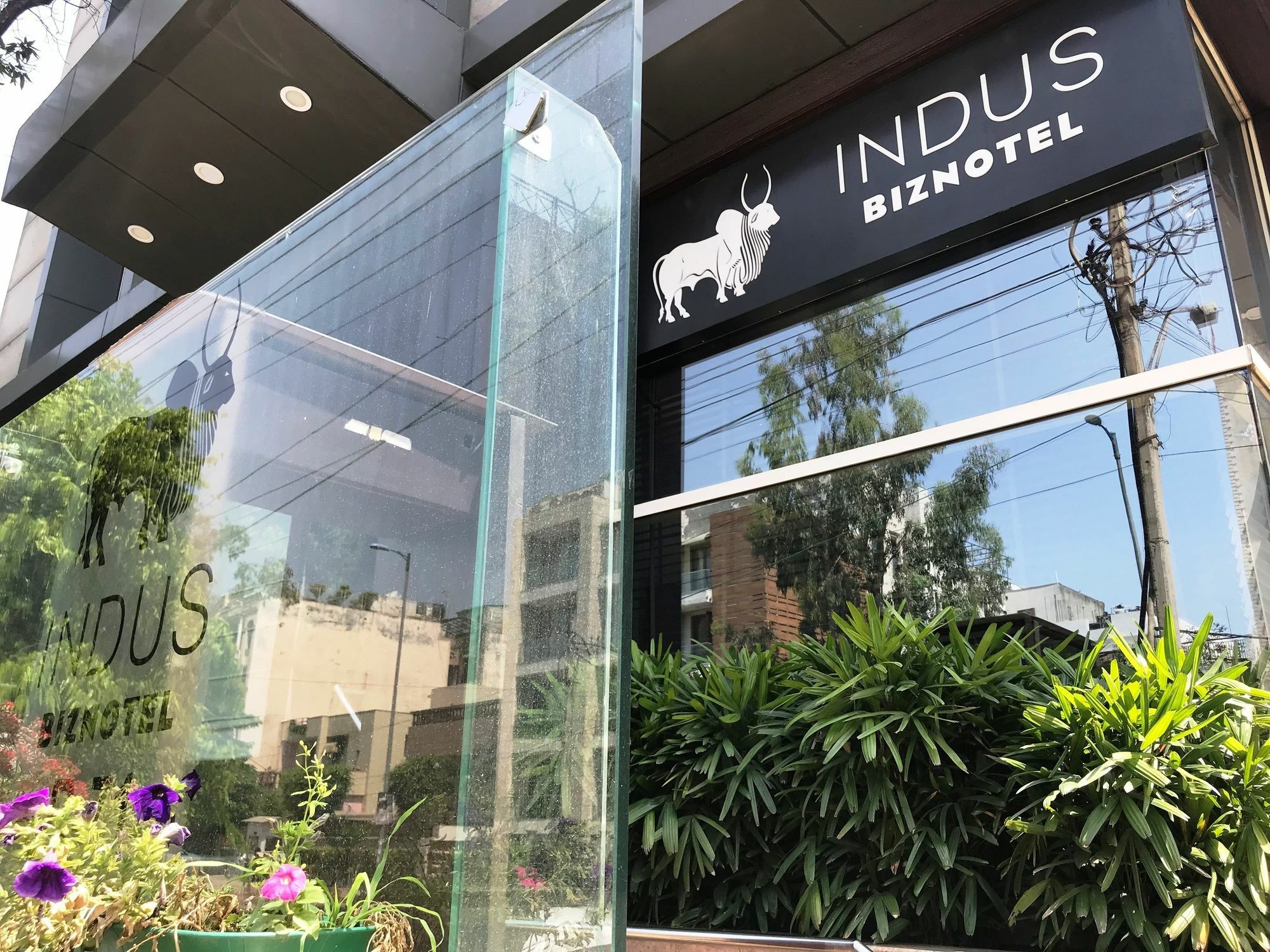 Indus Biznotel Nuova Delhi Esterno foto
